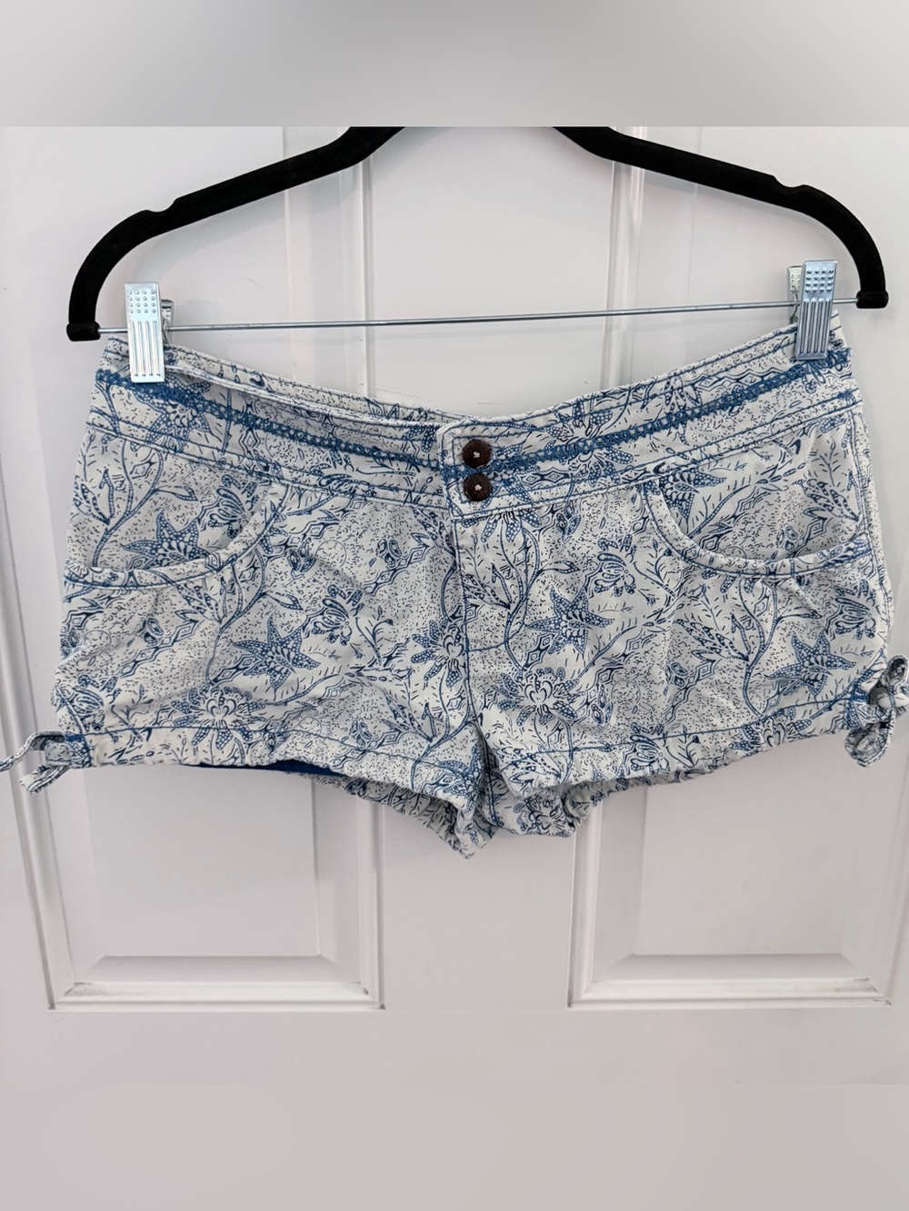 Free People The Originals Low Rise Mini Shorts 4 | Blue Toile Y2K